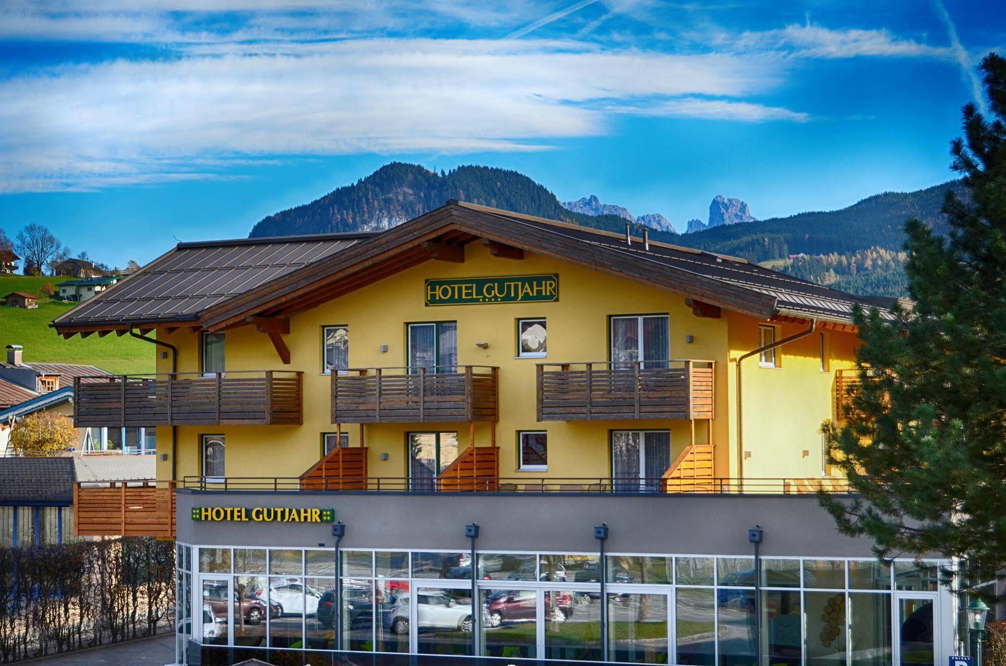 Aktiv- Und Wellnesshotel Gutjahr Abtenau Luaran gambar